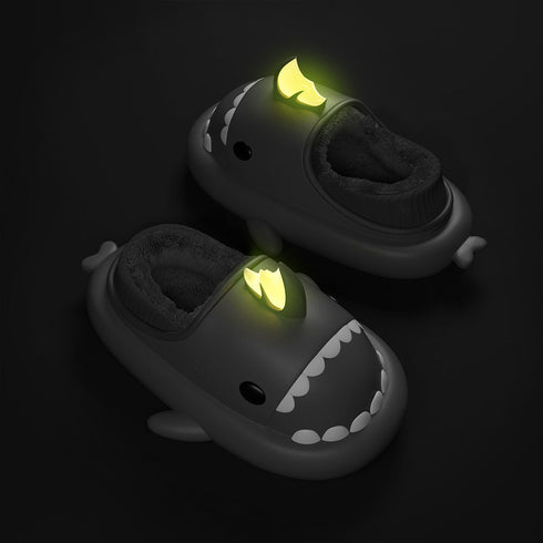 Sharkicks Basic - Winter Koi Dragon Heel-covered Shark Slippers
